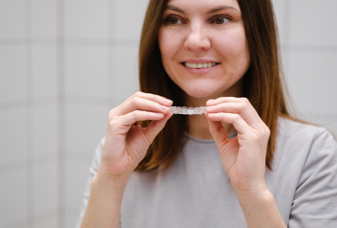 Clear Aligners vs. Traditional Braces in New Zealand: Which Works Better?